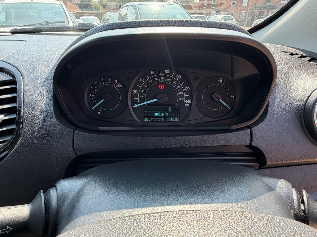 Ford KA+ Zetec Black #10