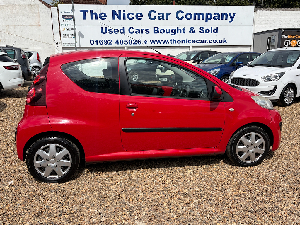 Peugeot 107 1.0 L Active Red