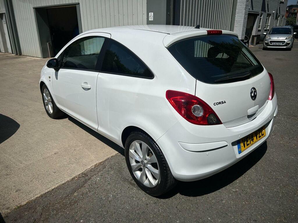 Vauxhall Corsa Hatchback 1.4 16V Excite Euro 5 Ac 201414 White #5