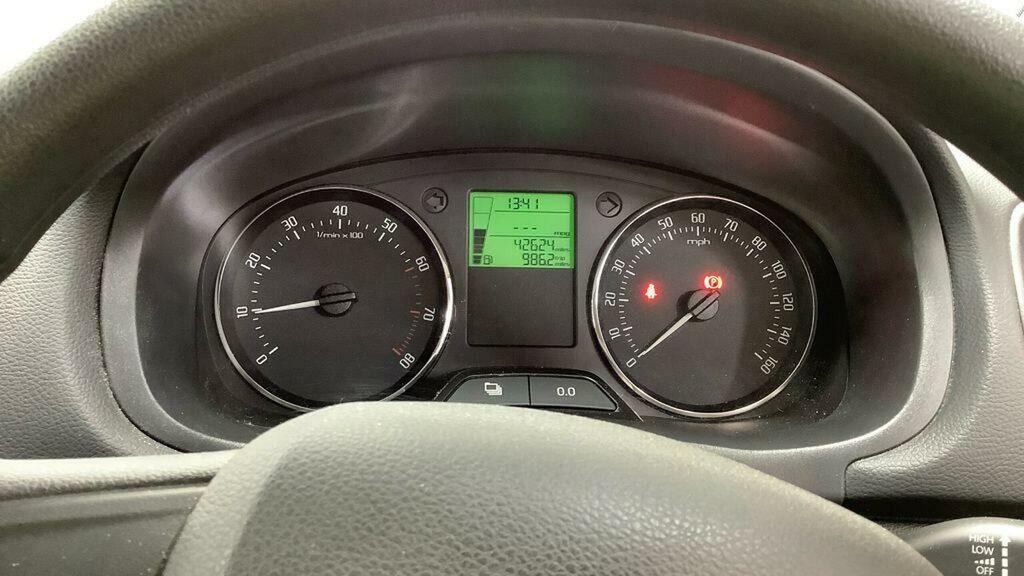 Skoda Fabia 1.2 Tsi Se Euro 5 Red #2