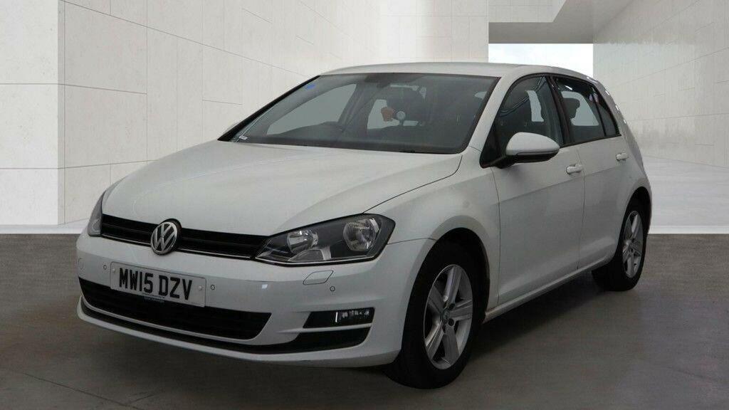 Volkswagen Golf Hatchback 1.4 Tsi Bluemotion Tech Match Euro 5 S MW15DZV White #4