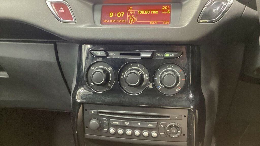 Citroen C3 Hatchback Puretech White #17