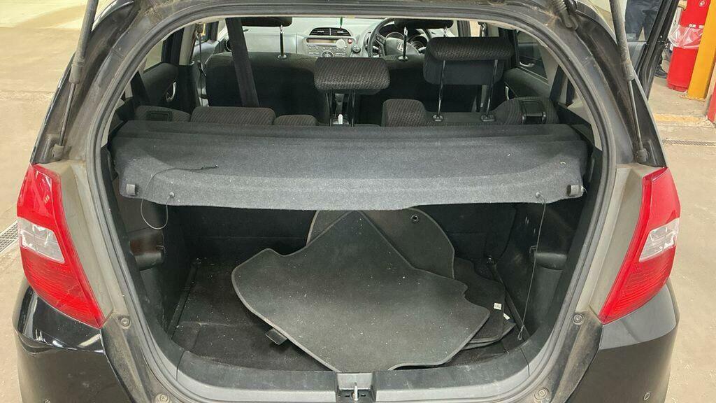 Honda Jazz Hatchback I-vtec Es 2012 Silver #13