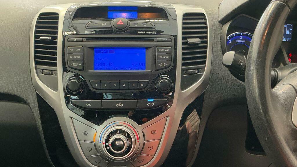 Hyundai Ix20 1.4 Active Euro 5 Ss White #16