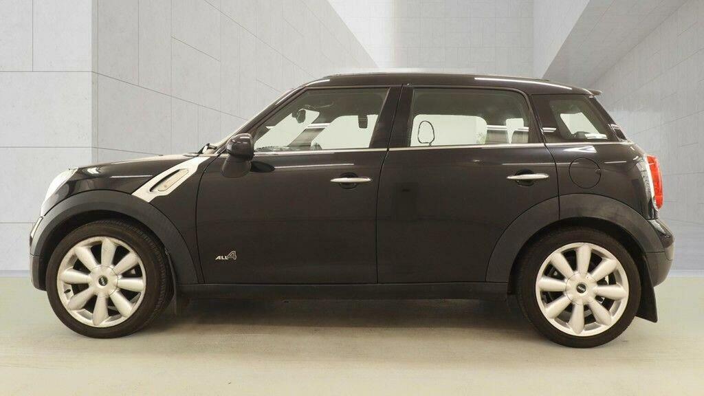 Mini Countryman 1.6 Cooper D All4 Black #8