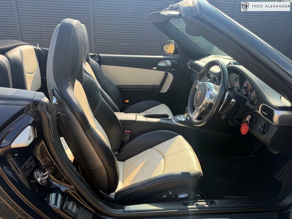 Porsche 911 911 T White #7