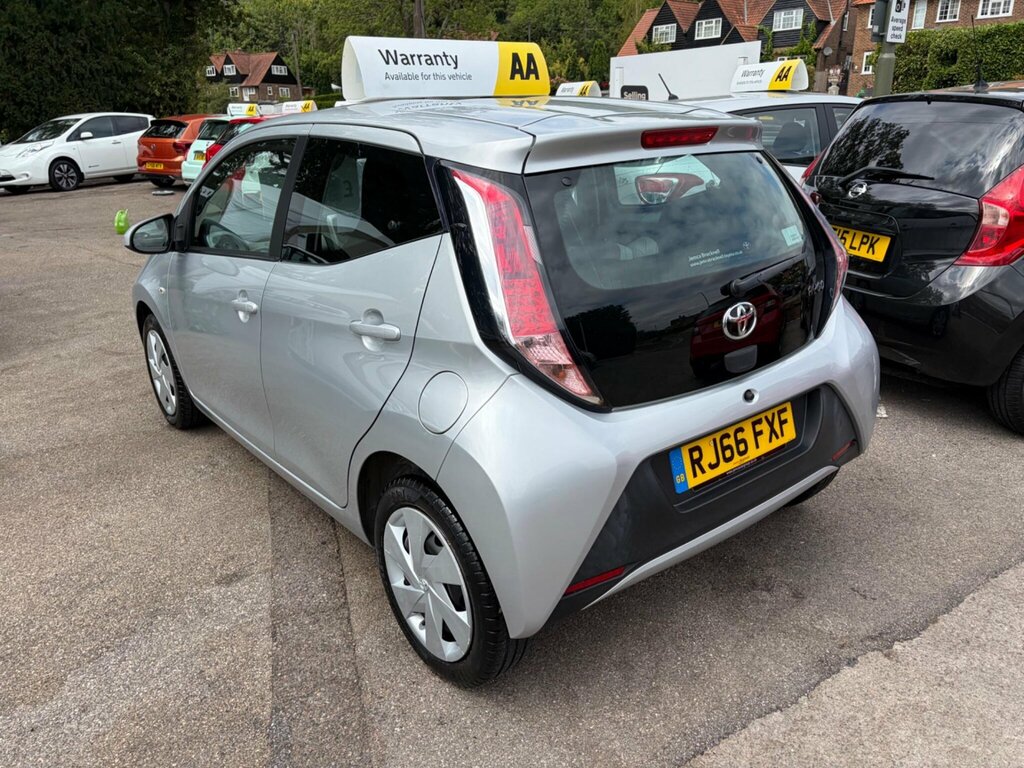 Toyota Aygo 1.0 Vvt-i X-play Euro 6 Silver #5