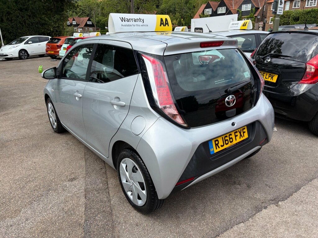 Toyota Aygo 1.0 Vvt-i X-play Euro 6 Silver #4