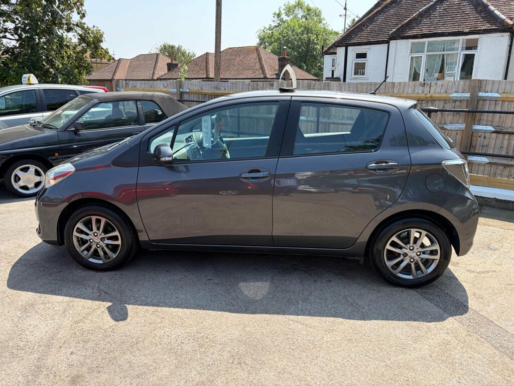 Toyota Yaris 1.33 Dual Vvt-i Icon Plus Euro 5 Grey #4