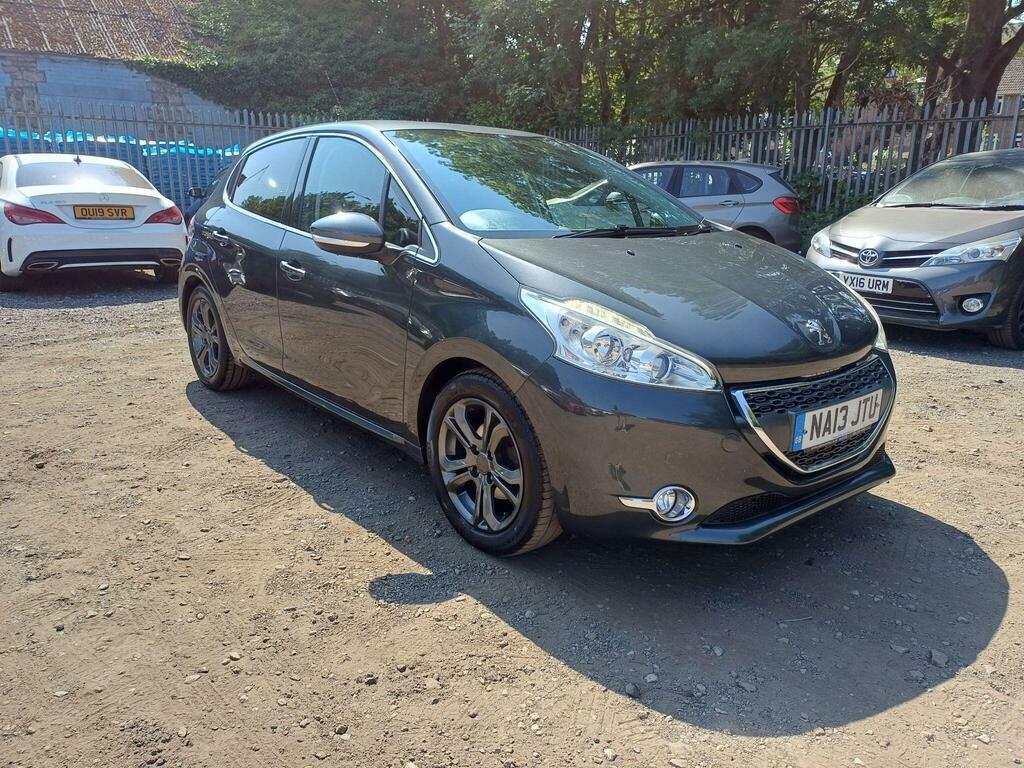Peugeot 208 1.2 Vti Allure Euro 5 Grey