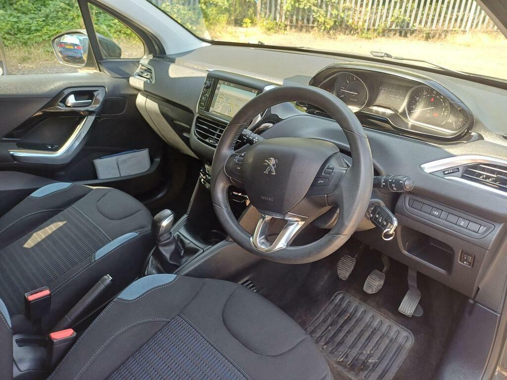 Peugeot 208 Active Silver #9