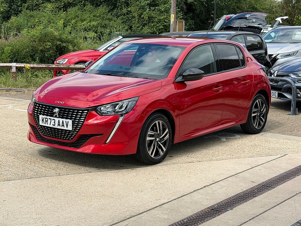 Peugeot 208 1.2 Puretech Allure Premium Hatchback Red #2