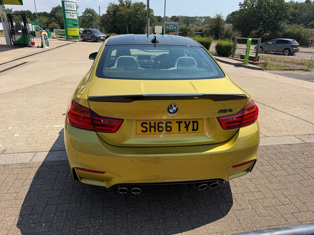 BMW M4 3.0 Biturbo Coupe Dct Euro 6 Ss 431 SH66TYD Yellow #6
