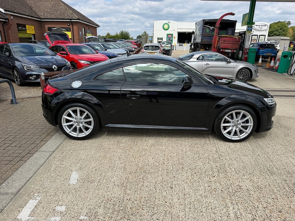 Audi TT 2.0 Tfsi Sport Coupe S Tronic Quattro E HK65PHO Black #3