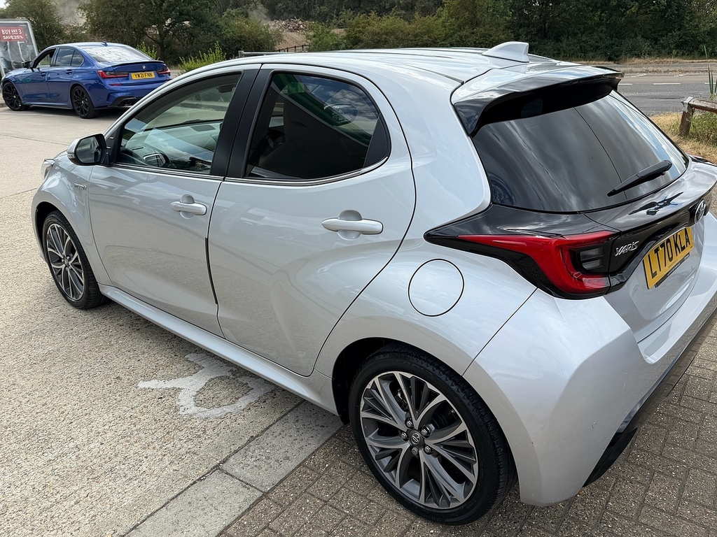 Toyota Yaris 1.5 Vvt-h Excel Hatchback Hybrid E-cvt LT70KLA Silver #6