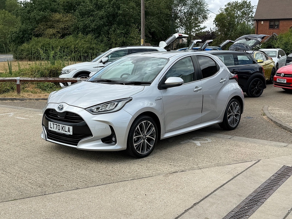 Toyota Yaris 1.5 Vvt-h Excel Hatchback Hybrid E-cvt LT70KLA Silver #2
