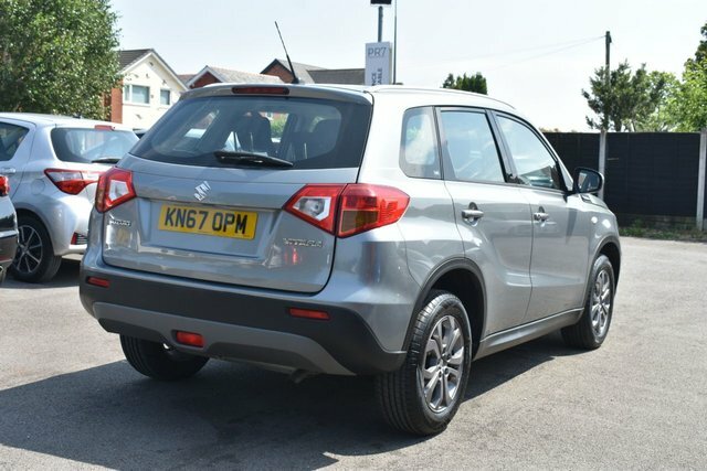 Suzuki Vitara Sz4 Suv KN67OPM Grey #2