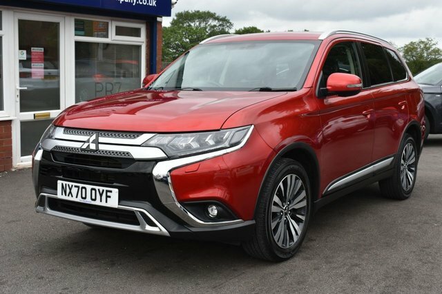 Mitsubishi Outlander Mivec Exceed Suv Red