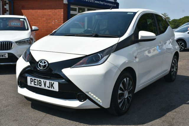 Toyota Aygo Vvt-i X-play Hatchback White