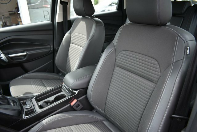 Ford Kuga Tdci Titanium Suv Black #6
