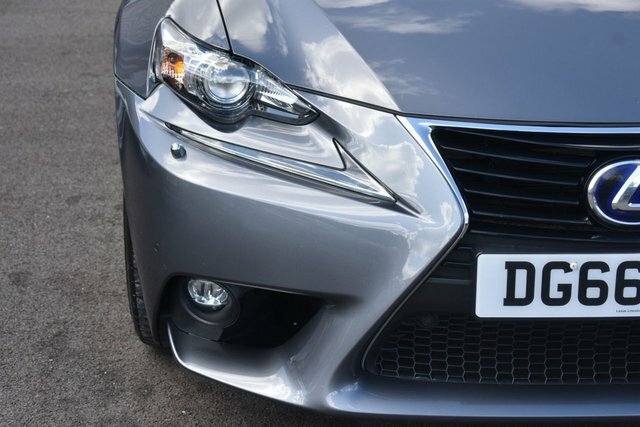Lexus IS 300H Sport Saloon Grey #4