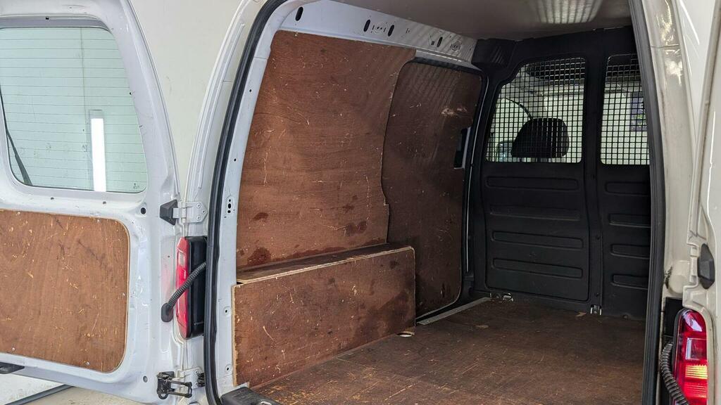 Volkswagen Caddy Mpv White #58