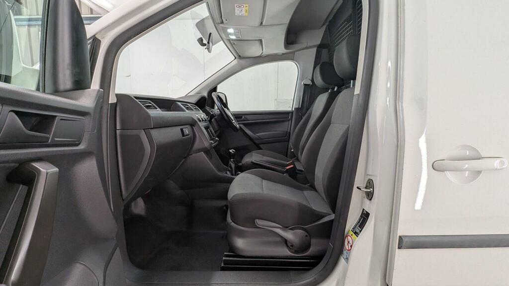 Volkswagen Caddy Mpv White #50