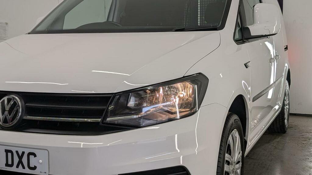 Volkswagen Caddy Mpv White #68