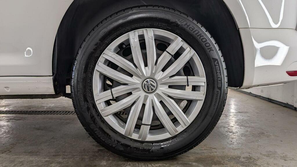 Volkswagen Caddy Mpv White #41