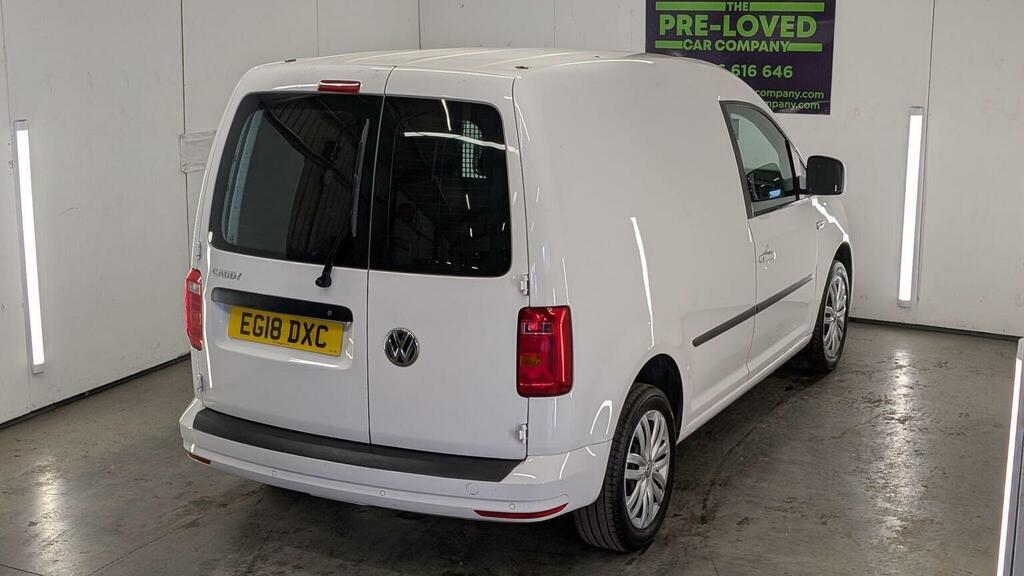 Volkswagen Caddy Mpv White #21