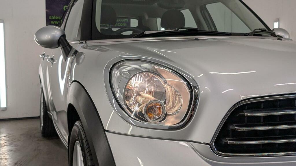 Mini Countryman 2.0 Cooper Sd 141 Bhp Red #87