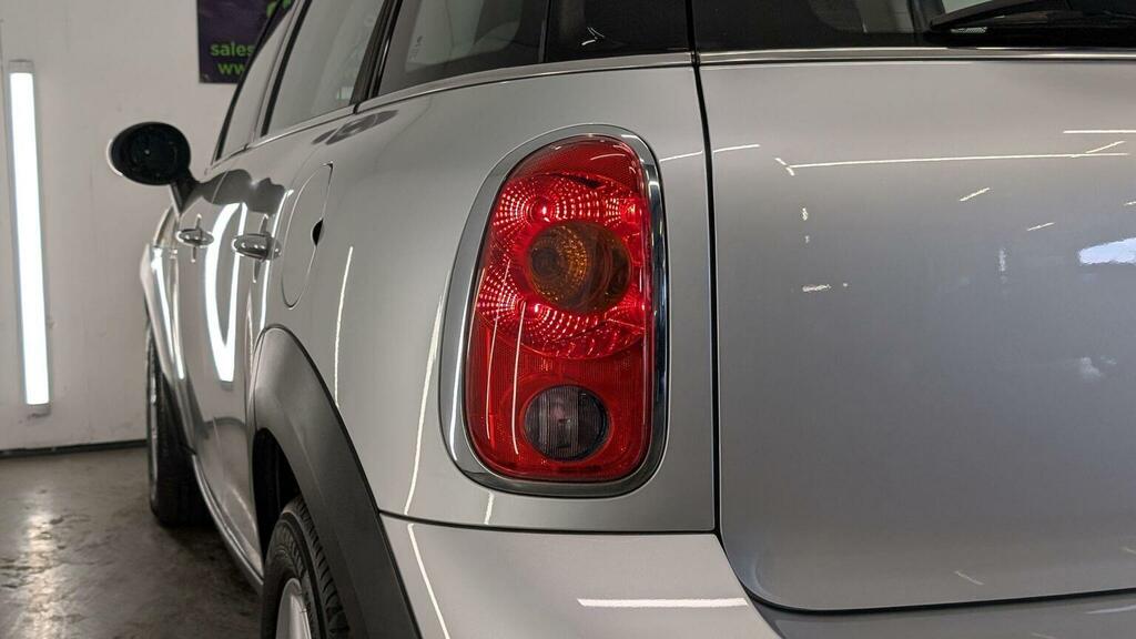 Mini Countryman 2.0 Cooper Sd 141 Bhp Red #85
