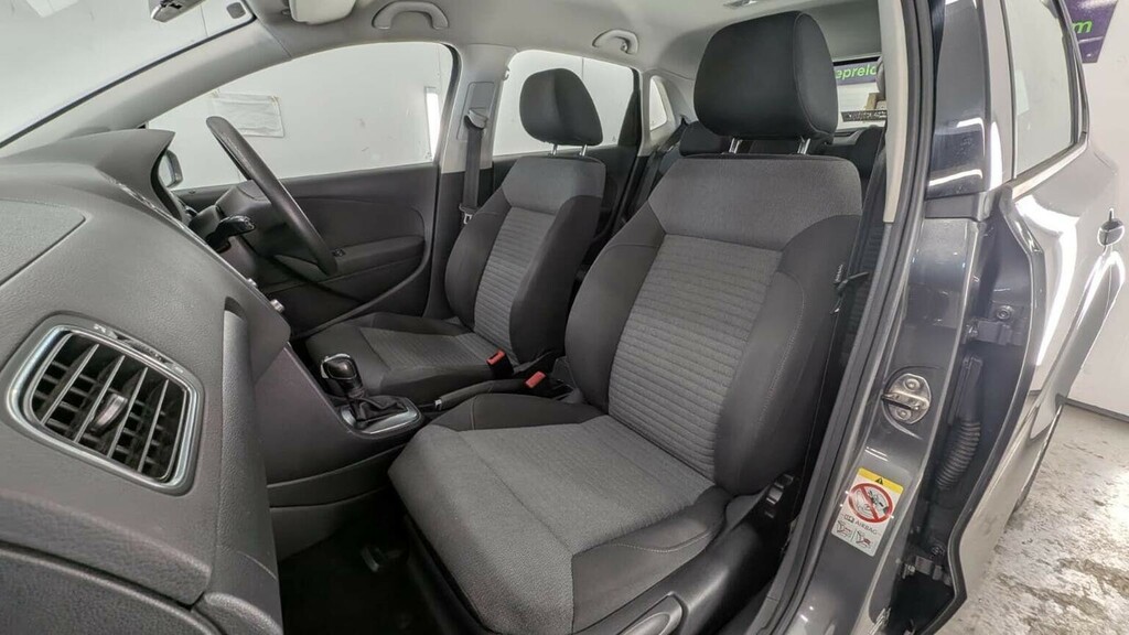 Volkswagen Polo Sel Black #56