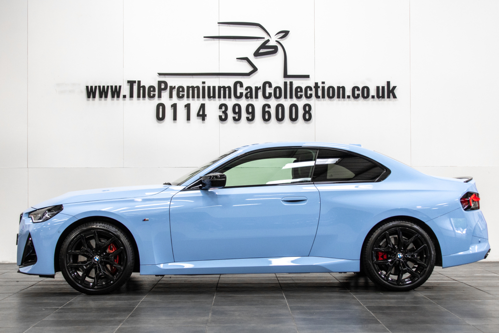BMW M2 Xdrive Blue