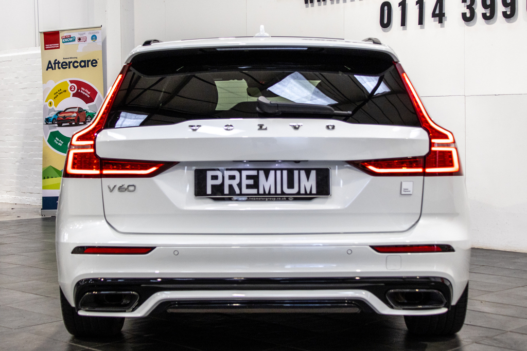 Volvo V60 Recharge T8 Polestar Engineered Awd White #6