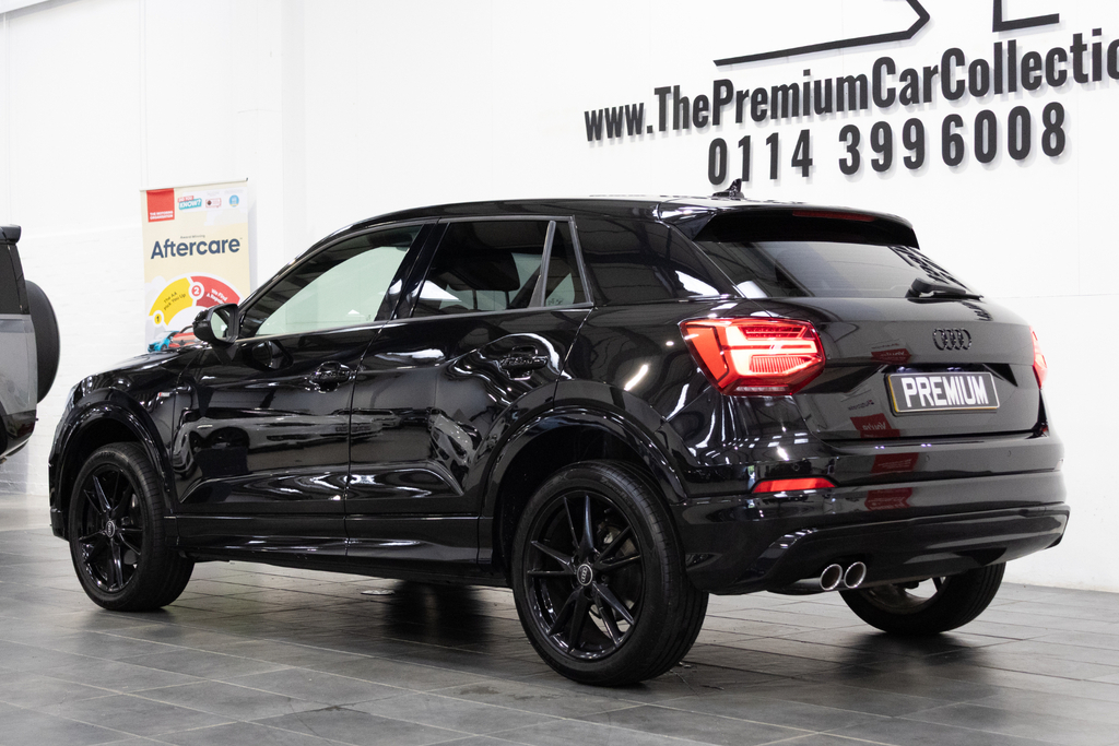 Audi Q2 Tfsi S Line Black #2