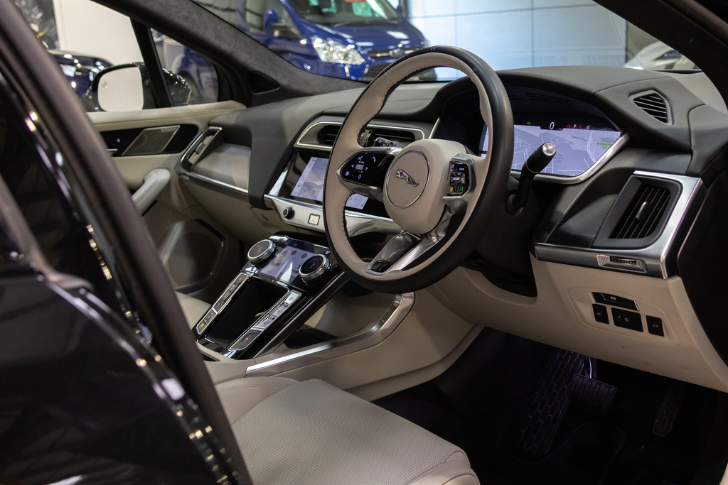 Jaguar I-Pace I-pace R-dynamic Se Black Blue #9