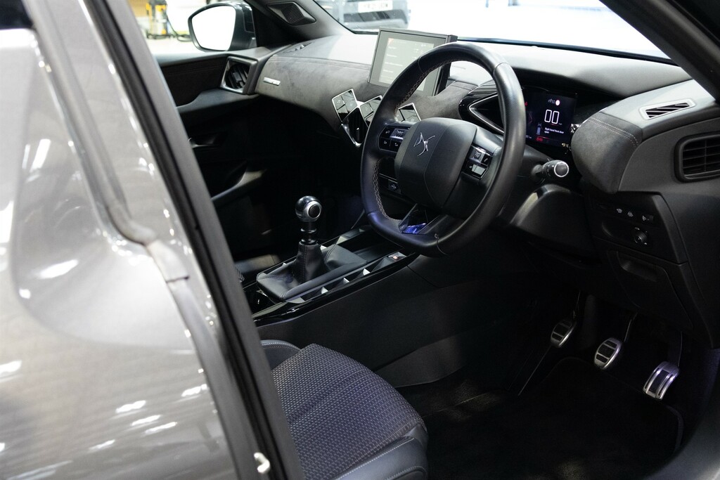 DS DS 3 Puretech Performance Line Ss Grey #6