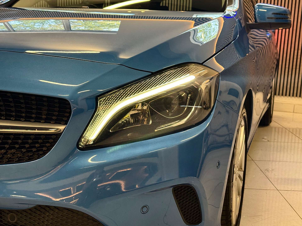 Mercedes-Benz A Class A200 Sport, 2.1 Turbo 5Dr, 136 Bhp. White #11