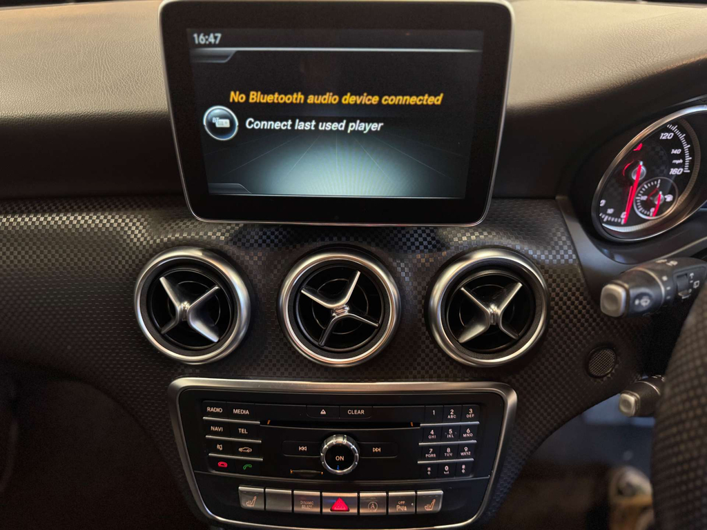 Mercedes-Benz A Class A200 Sport, 2.1 Turbo 5Dr, 136 Bhp. White #59