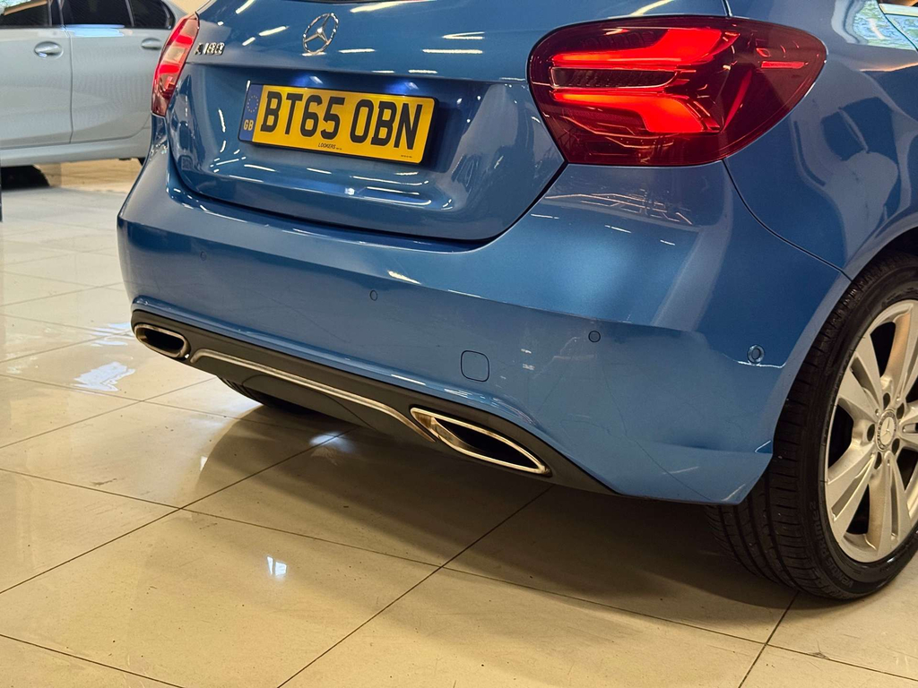 Mercedes-Benz A Class A200 Sport, 2.1 Turbo 5Dr, 136 Bhp. White #27