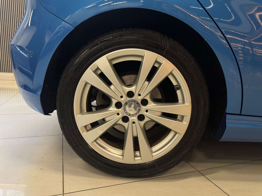 Mercedes-Benz A Class A200 Sport, 2.1 Turbo 5Dr, 136 Bhp. White #75