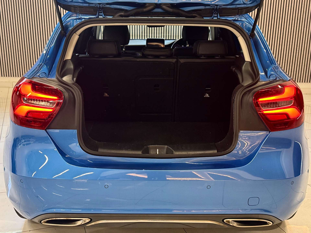 Mercedes-Benz A Class A200 Sport, 2.1 Turbo 5Dr, 136 Bhp. White #24