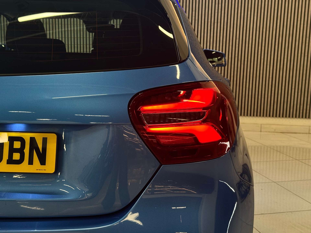 Mercedes-Benz A Class A200 Sport, 2.1 Turbo 5Dr, 136 Bhp. White #26
