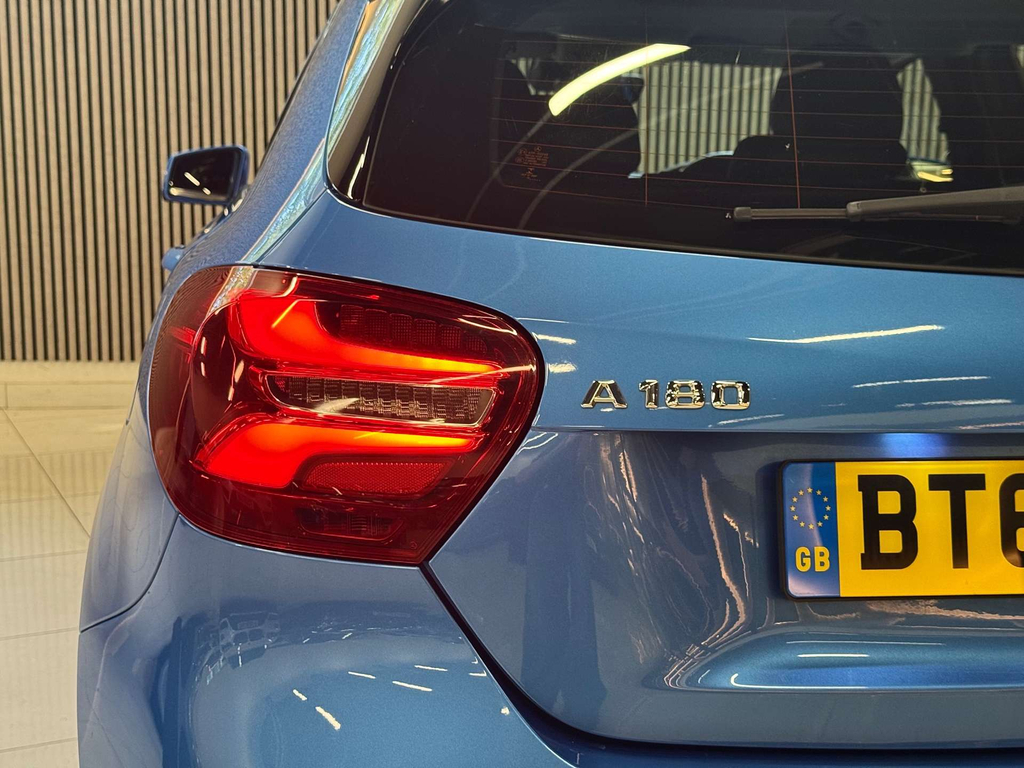 Mercedes-Benz A Class A200 Sport, 2.1 Turbo 5Dr, 136 Bhp. White #20