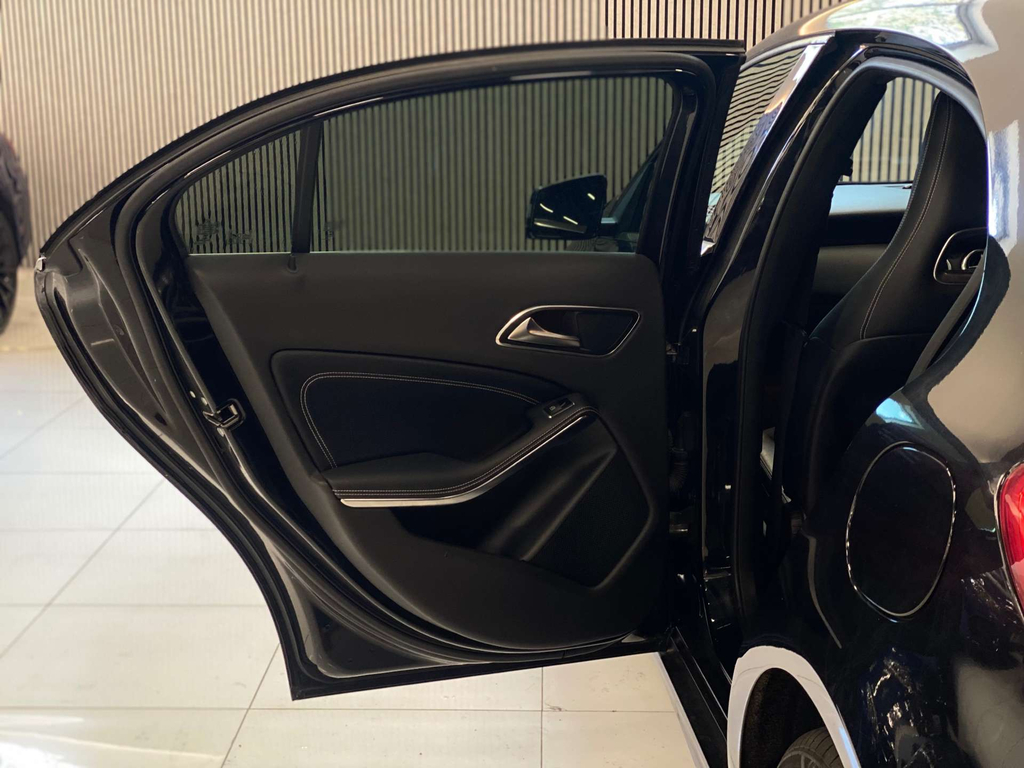 Mercedes-Benz A Class A250 Blueefficiency Engineered By Amg Black #49