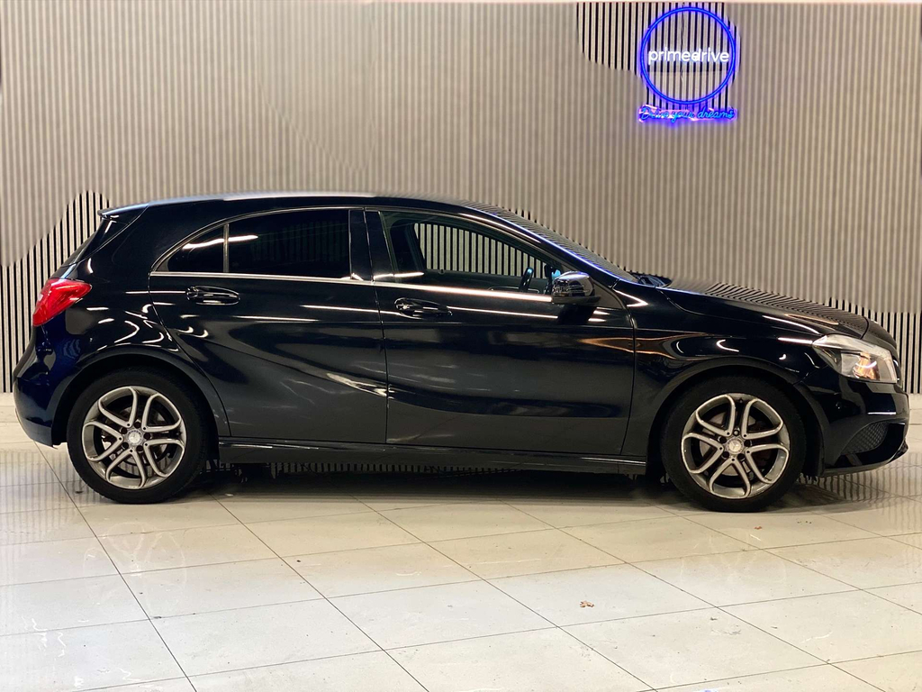 Mercedes-Benz A Class A250 Blueefficiency Engineered By Amg Black #31