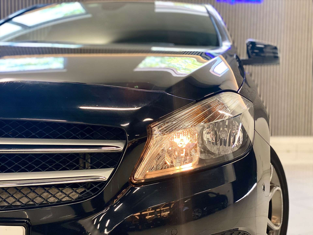 Mercedes-Benz A Class A250 Blueefficiency Engineered By Amg Black #37