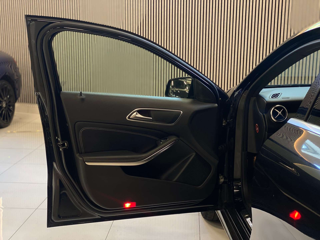 Mercedes-Benz A Class A250 Blueefficiency Engineered By Amg Black #48