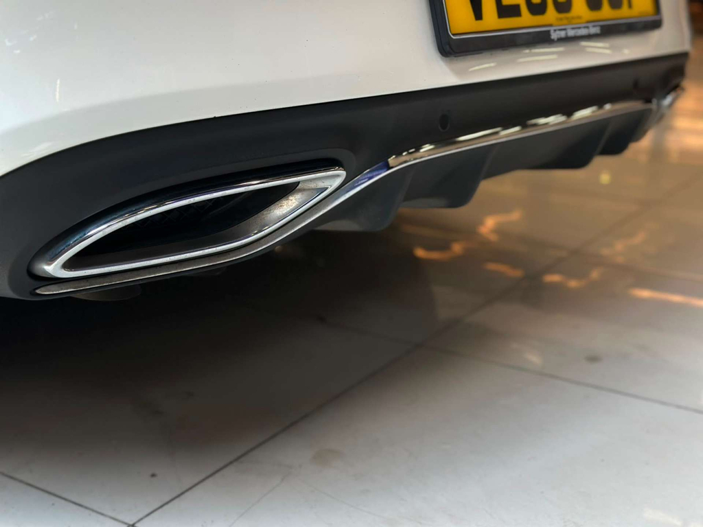 Mercedes-Benz 300 C Amg Line Premium D  #6